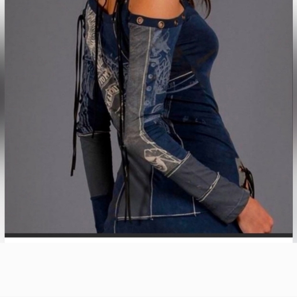 ***SALE****Salvage 💙 gorgeous Graphic Print mini dress. S - Picture 2 of 2